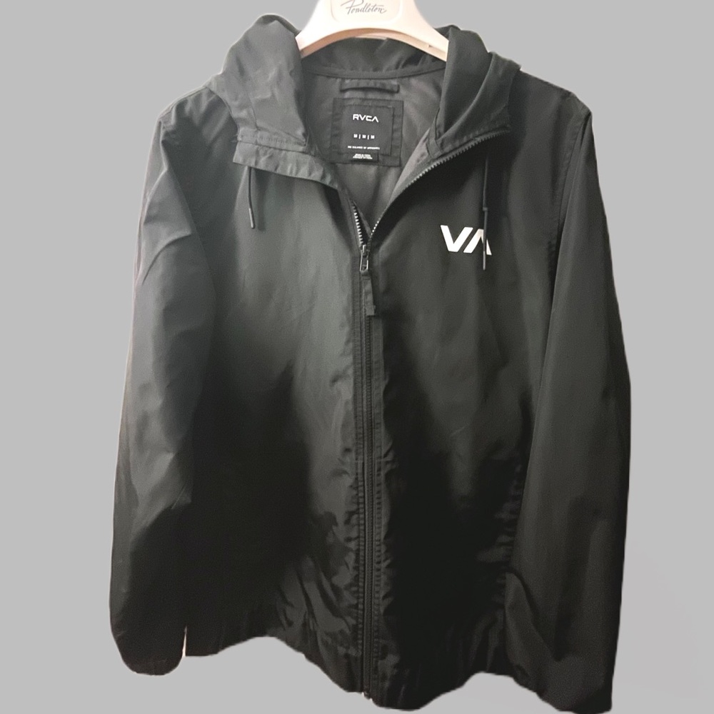Mens RVCA anorak- medium